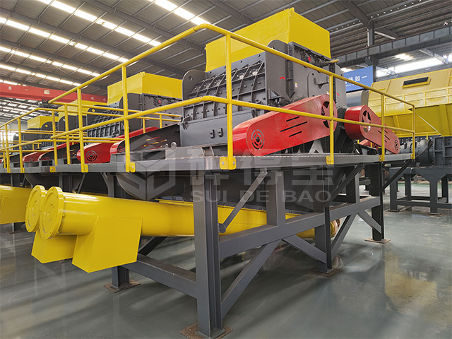 木材粉碎機(jī)設(shè)備成為木材回收加工的首選設(shè)備